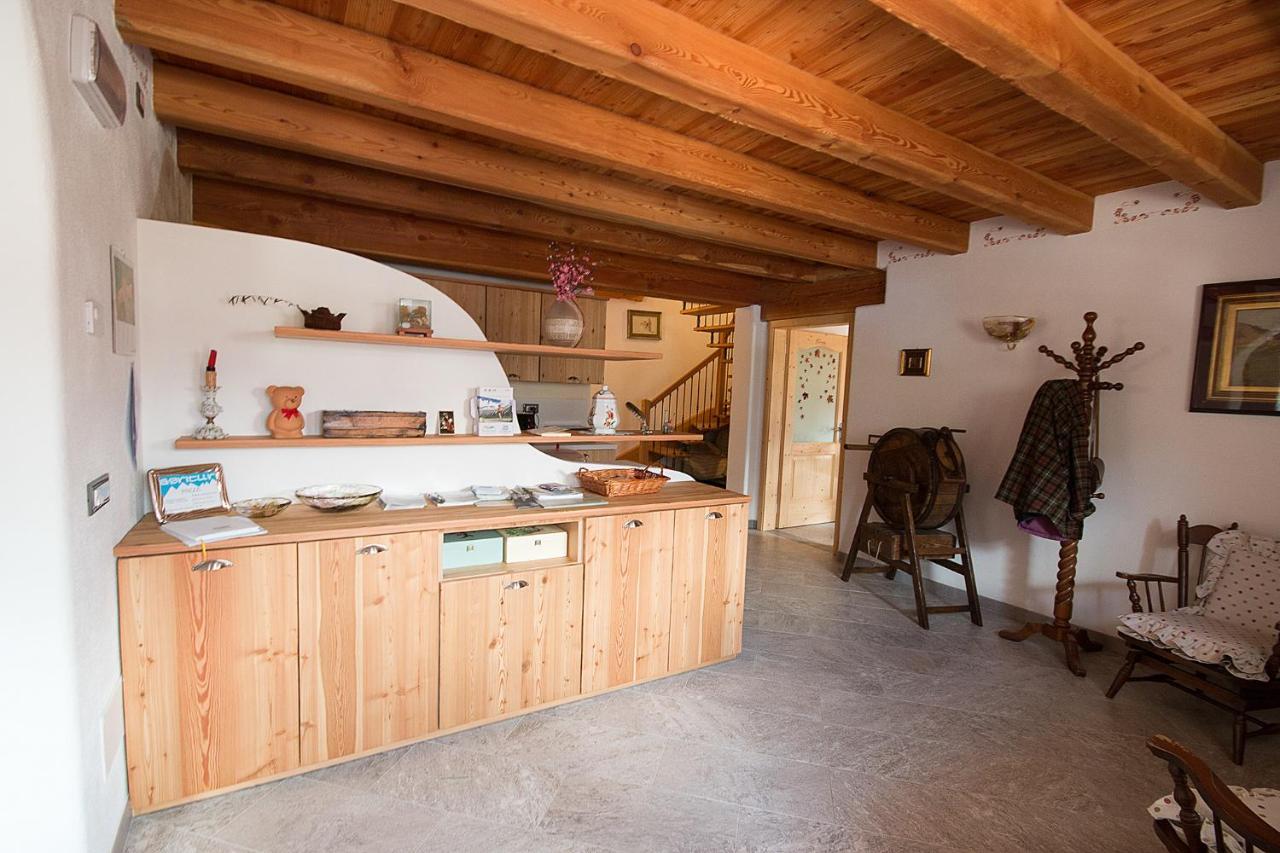 Agriturismo La Meta Pieve di Bono ภายนอก รูปภาพ