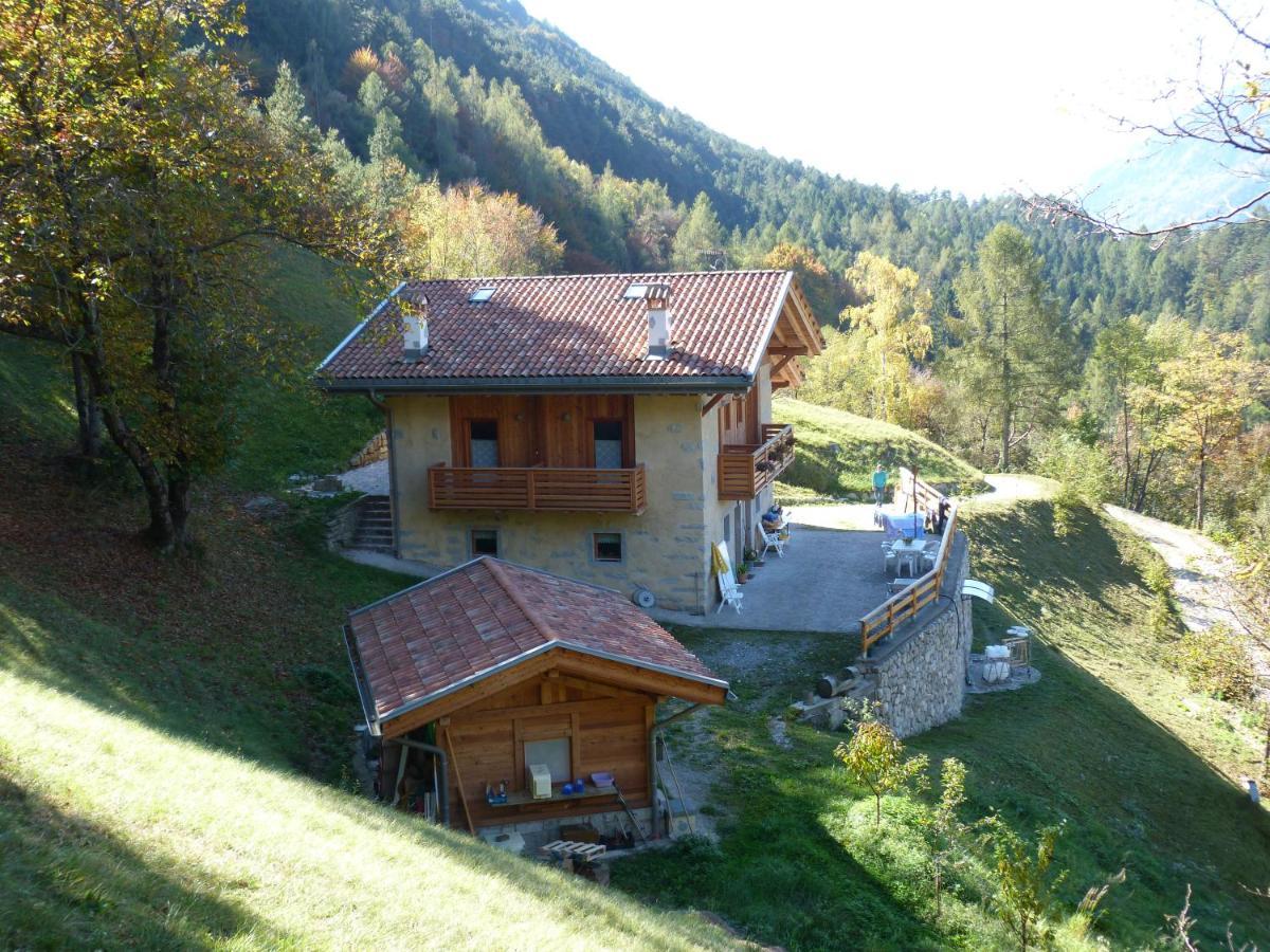Agriturismo La Meta Pieve di Bono ภายนอก รูปภาพ